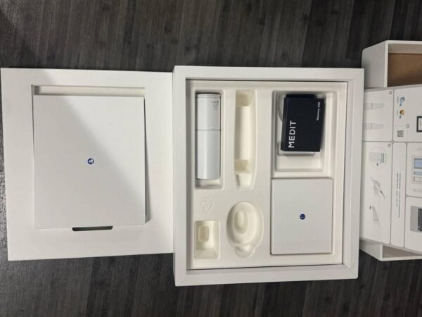 Medit i900 Intraoral Scanner